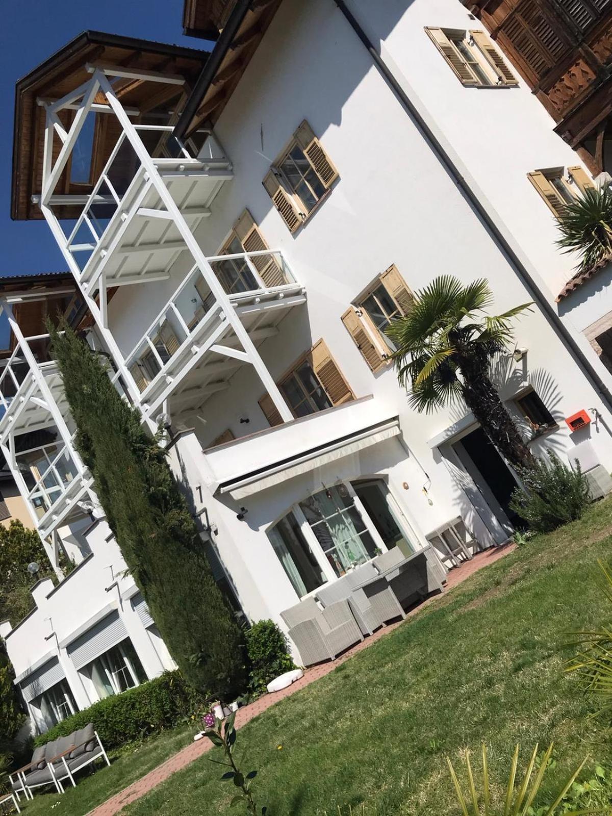 Sonnenresidence Alpenhof Termeno Bagian luar foto